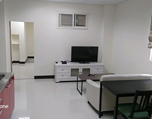 一房一廳一陽台，電費一度5元 - Image 1