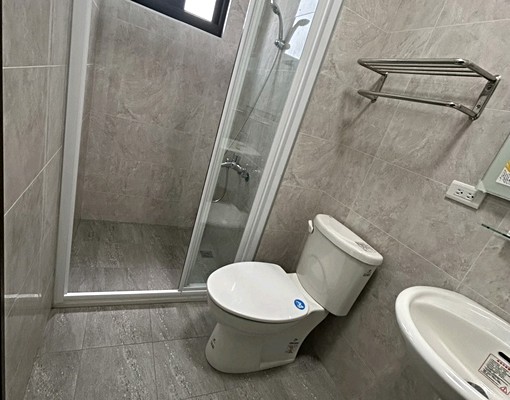 王爺壟透天電梯二樓分租套房 - Image 4