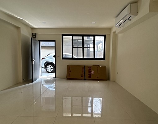 湖口王爺壟全新首租透天別墅 - Image 2