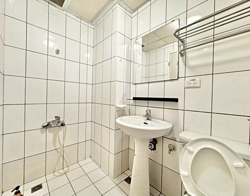 逢甲黃金地段 - Image 10