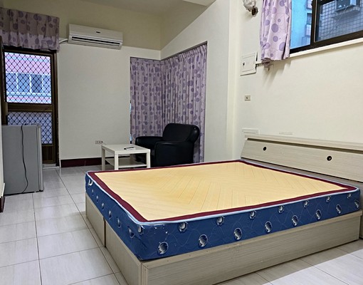 近南紡優質大套房(租金含水費及110V電費)可租補 - Image 1