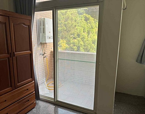 近聯大、大千醫院、南苗商圈,套房雅房出租 - Image 1