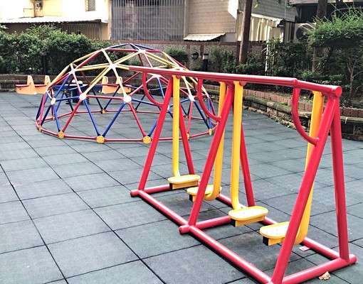 衛武營全新整修可租補傢具家電全三房兩廳兩衛兩陽 - Image 18