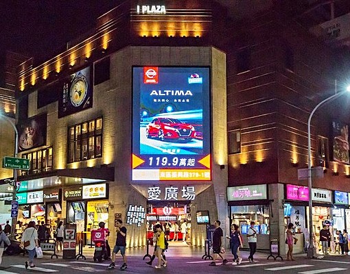 中科大/一中☀新屋電梯☀漂亮時尚大空間☀衛浴開窗☀採光陽台 - Image 1