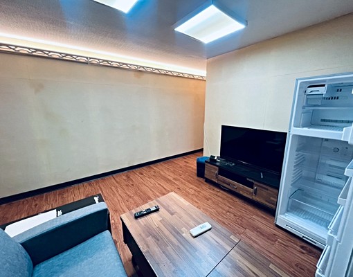 傑出租屋/夜市稀有電梯2房,垃圾代收,採光佳 - Image 2