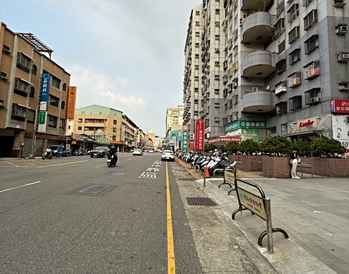 五期南屯好事多可租補方正採光大三房 - Image 15