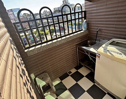 出租別墅電梯套房附汽車車位11/1可入住(10月底看房) - Image 10