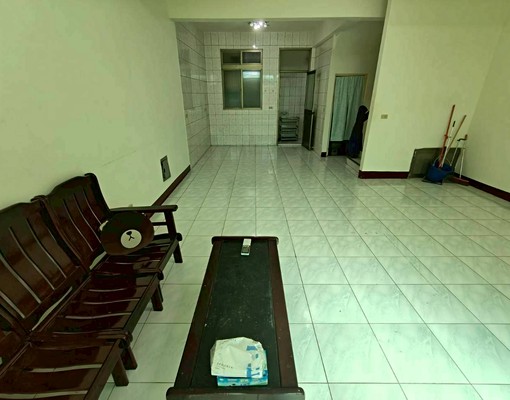 💕可住辦宿舍家庭租補戶籍,5分園區透天4房屋況優附車庫 - Image 2