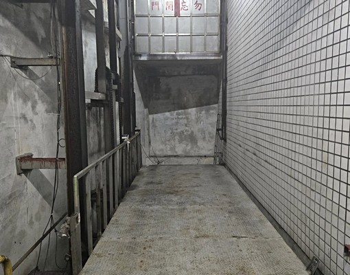 板橋中山路一段206巷40弄底室內平面車位 - Image 2
