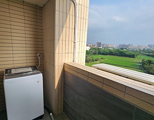 近中壢工業區/龍安商圈~舒適景觀大套房~可租補報稅~垃圾集中 - Image 5