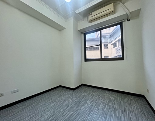 愛在歐洲高樓寧靜四房+B1平面大車位~永義房屋詹富紳 - Image 11