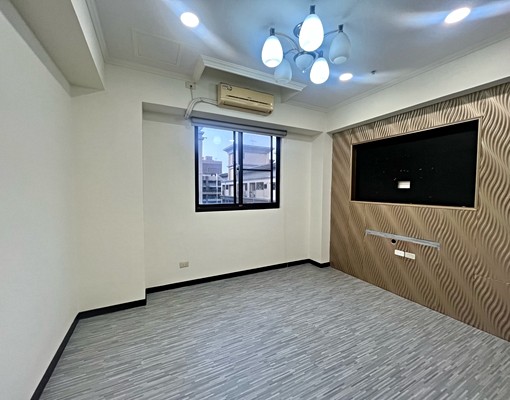 愛在歐洲高樓寧靜四房+B1平面大車位~永義房屋詹富紳 - Image 10