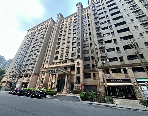 愛在歐洲高樓寧靜四房+B1平面大車位~永義房屋詹富紳 - Image 15