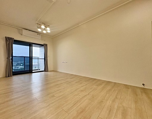 可租補戶籍🔥現況出租✅高樓層景觀戶✨無限棟距💯 - Image 1