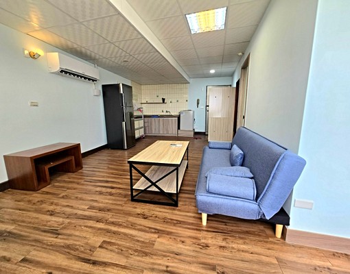 (租)臺南車站前國賓大套房可租補~ - Image 1