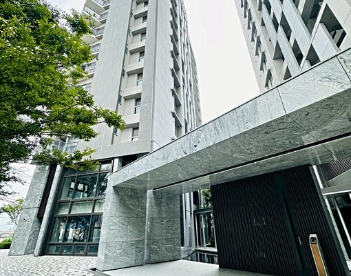 全南屯最美視野32坪大三房次頂樓大平車_ - Image 1