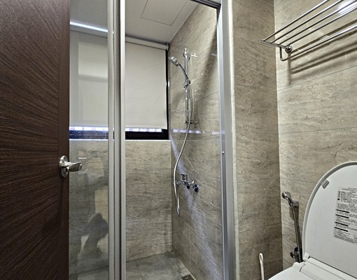 嶺東科大全新完工,未住兩房加家具,家電附平面車位 - Image 7