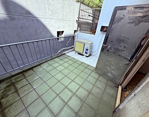 三民區大地坪透天1樓+2樓出租/適合辦公室、工作室、店面 - Image 8