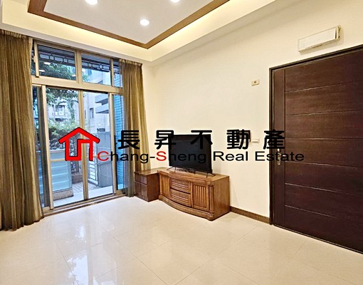 內湖五期~前後庭園~採光通風~寵物友善3+1房~平車另租 - Image 1