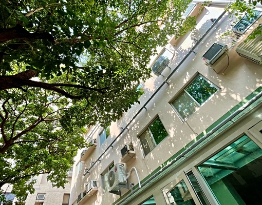 |東寧成大商圈|🌳庭園學區靜巷電梯套房✔️短租✔️租補 - Image 1