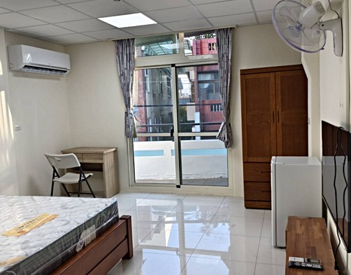 東勢全新整理大套房獨陽台(東勢國中對面可租補) - Image 2