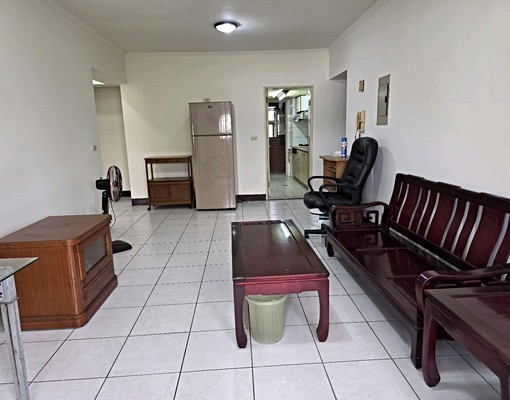 超大便宜大三房加車位出租可申請租屋補助 - Image 2