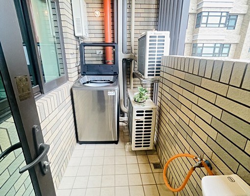 超美裝潢1+1房🔥高樓平車⛪全配家具電🔥可租補 - Image 12