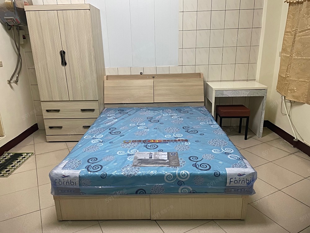 新整理套房全新床墊