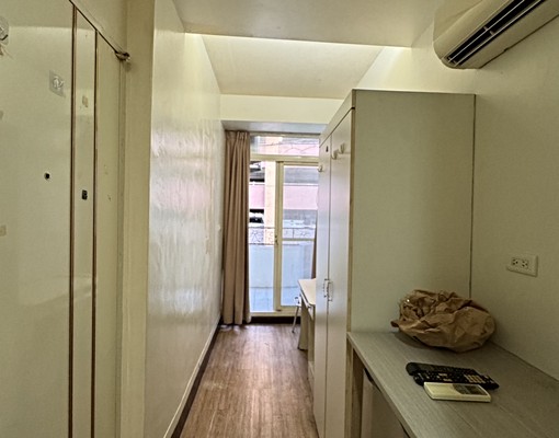 五股工商停車場旁可小寵租補陽台小套房 - Image 2