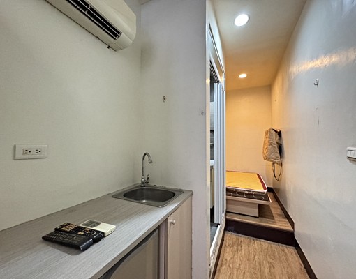 五股工商停車場旁可小寵租補陽台小套房 - Image 8