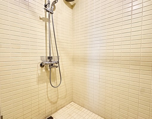 G7首綻I最美格局I一房一廳平車I含管I可租補 - Image 9