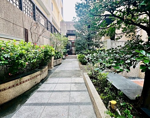 南屯社區別墅✨B1雙車位✨近文心森林公園 - Image 15