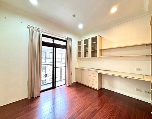 中央新村典雅三房加坡平車位 - Image 10