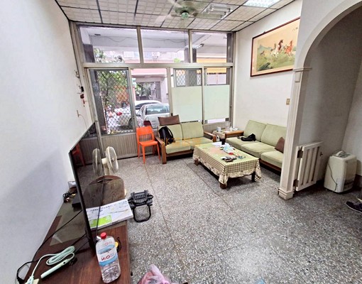 兆基🏡科博館透天5房騎樓停車可租補 - Image 2