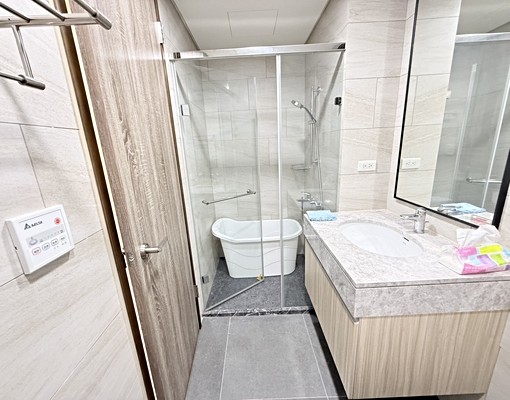 爆擊案⚡️質感木質調三房平車💫百萬精裝系統櫃💫可租補戶籍 - Image 9