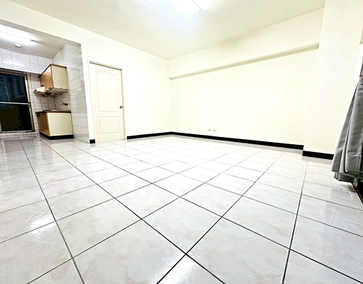 千霈租屋🧧《南屯區》親家莊三房平車空屋💥歡迎租補💥 - Image 4