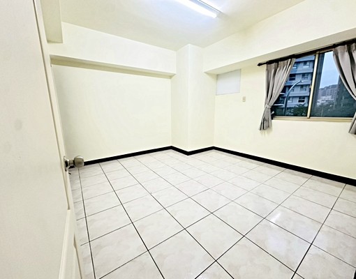 千霈租屋🧧《南屯區》親家莊三房平車空屋💥歡迎租補💥 - Image 9