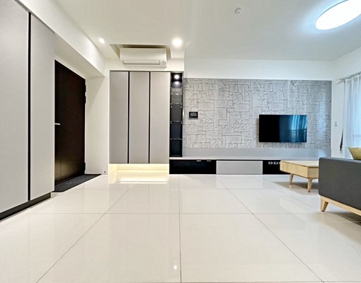 中國醫😍大兩房平車😍全配傢俱拎包入住😍找我承辦~~ - Image 1