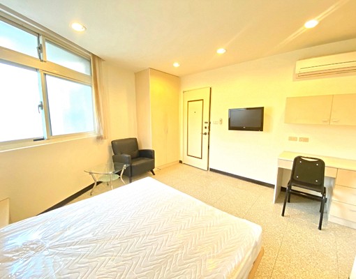 可寵採光套房-家電齊全-近捷運-近台北橋 - Image 3