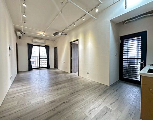 ✅北屯崇德輕屋齡✅大三房高樓層工業風✅🉑戶籍 - Image 2