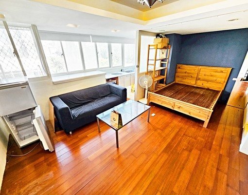 近捷運忠孝新生【秒殺獨戶】獨洗衣機★小廚房★有電梯 - Image 1