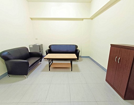 🏡后里市中心｜1房1廳大空間出租 - Image 1