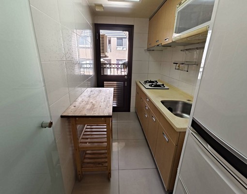 春城大砌2房全配平面車位可租補 - Image 7