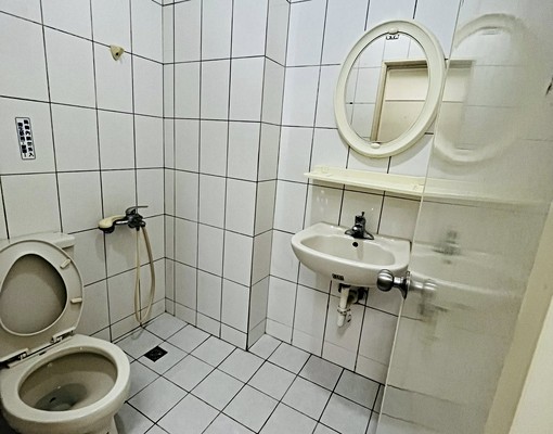 可外籍移工租補~近成功大學~獨立洗衣機陽台小套房 - Image 6
