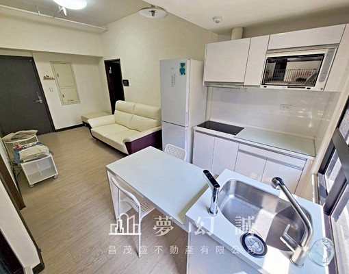 高鐵特區。全配兩房含管。可租捕台水電 - Image 3