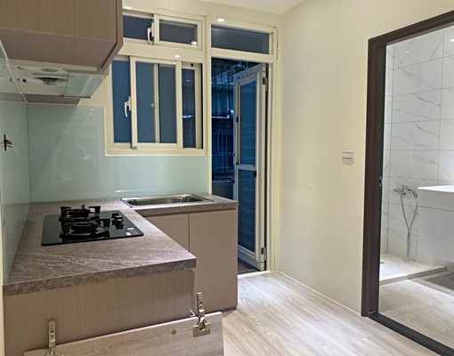 全新裝潢~中華商圈免爬高二樓(可租補) - Image 5