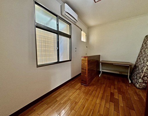 嘉興路郵局美美透天(可停雙車唷) - Image 12