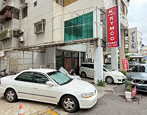 近巨蛋瑞豐夜市│一樓店面出租│雙面臨路可餐飲 - Image 2