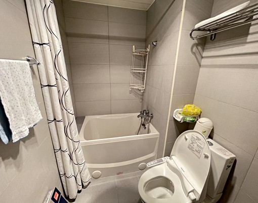 步行可達新莊車站!5分鐘進園區!關新路旁明亮溫馨2房+平車 - Image 10