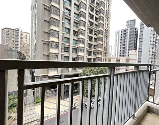 步行可達新莊車站!5分鐘進園區!關新路旁明亮溫馨2房+平車 - Image 15